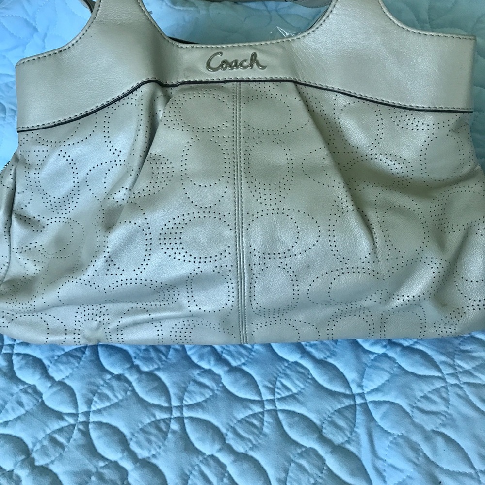 Coach Vintage Pearl Gray Handbag